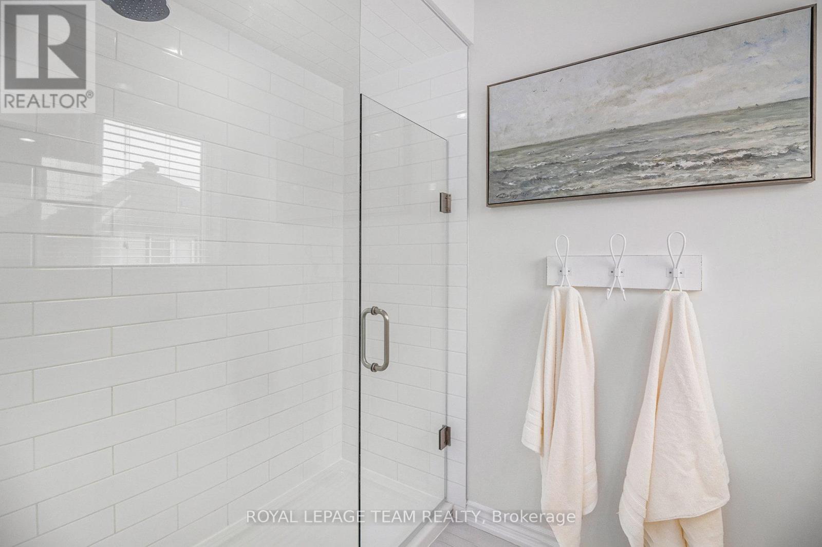 Photo 15 of 283 Casa Grande Circle, Ottawa ON
