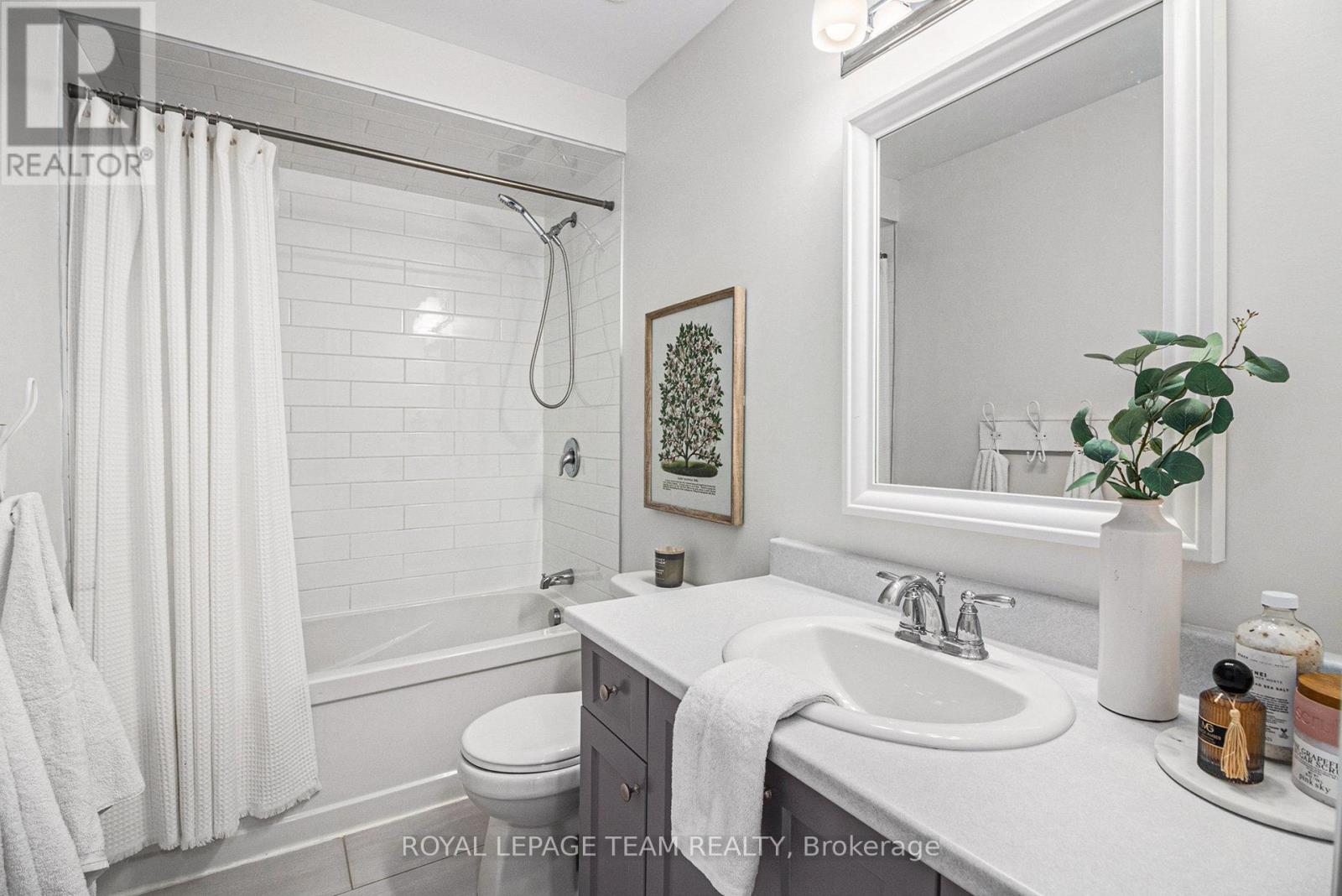 Photo 40 of 283 Casa Grande Circle, Ottawa ON