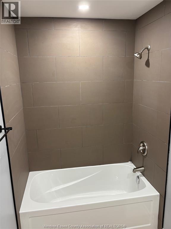 Photo 17 of 946 Howard Avenue Unit 1 2, Windsor ON