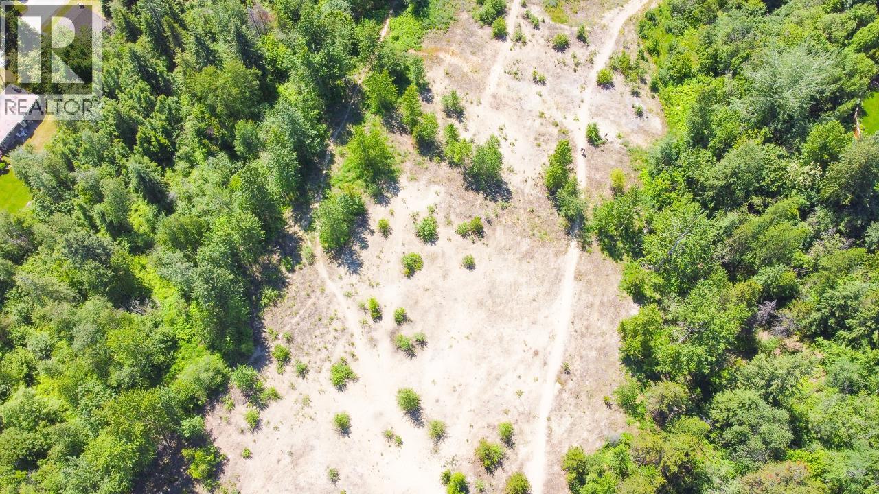  3300 10TH Avenue, Castlegar