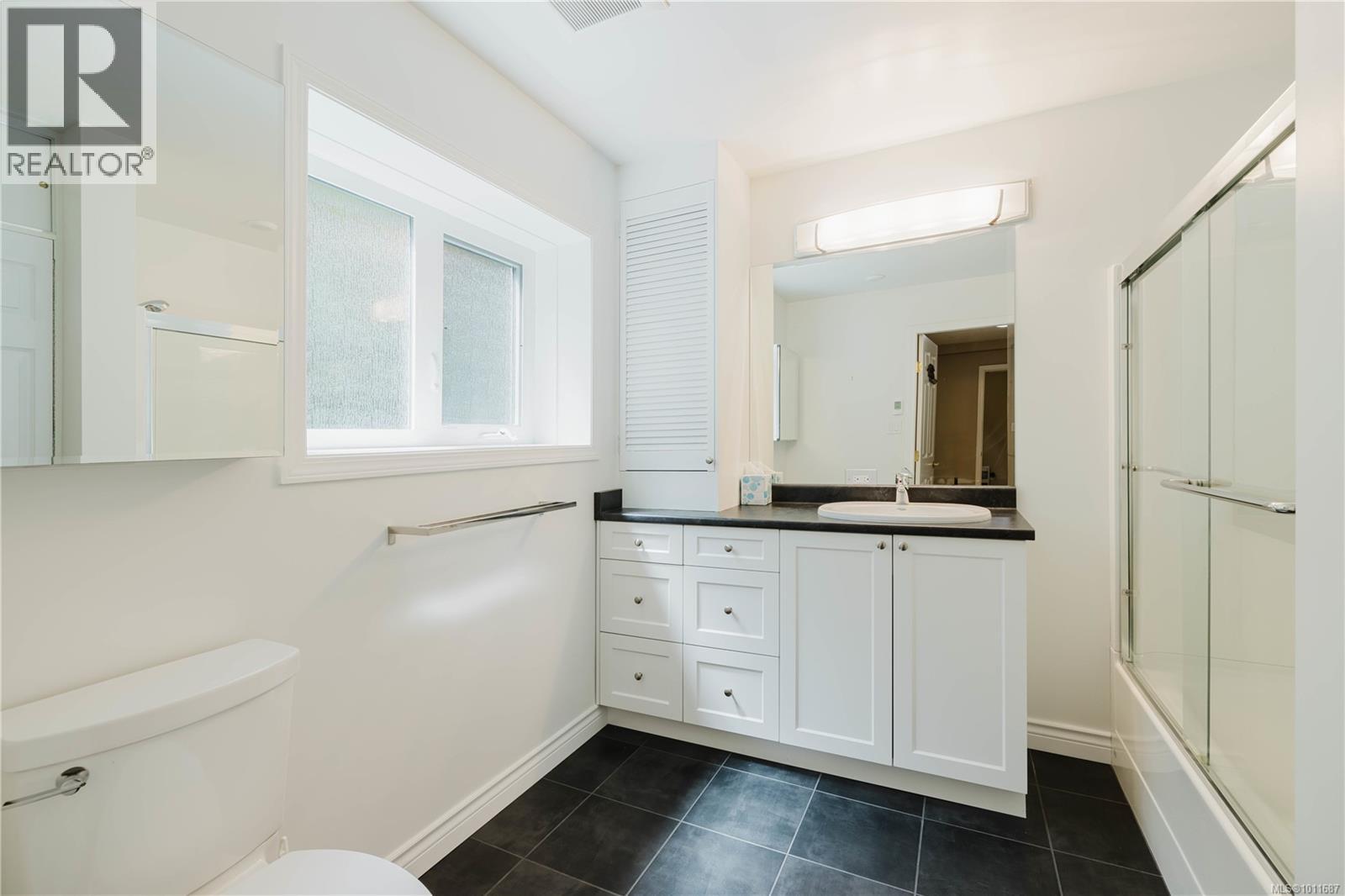 Photo 21 of 6912 Bayside Pl, Central Saanich BC