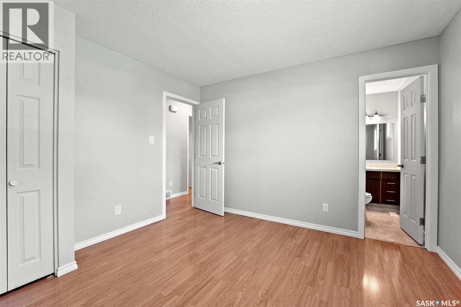 Photo 17 of 514 Mckercher Drive, Saskatoon SK