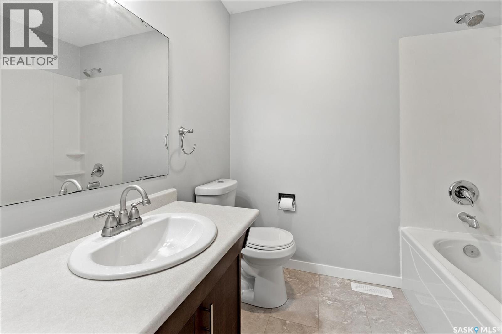 Photo 22 of 514 Mckercher Drive, Saskatoon SK