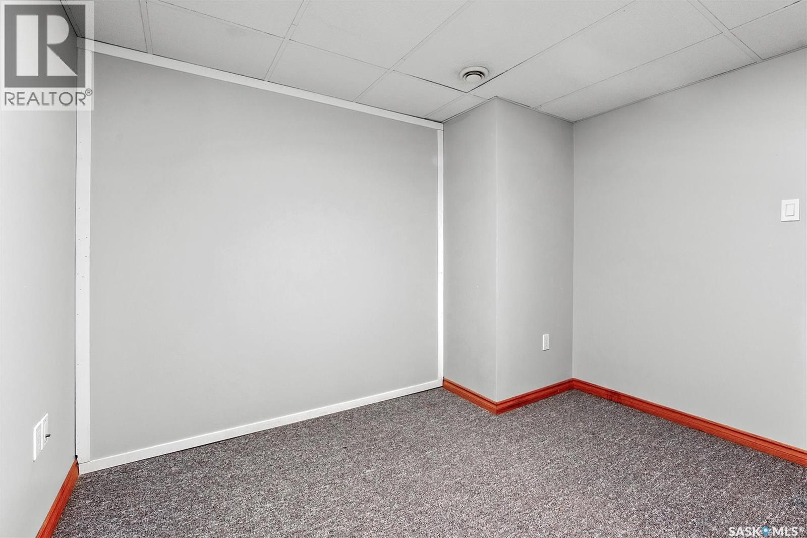 Photo 34 of 514 Mckercher Drive, Saskatoon SK