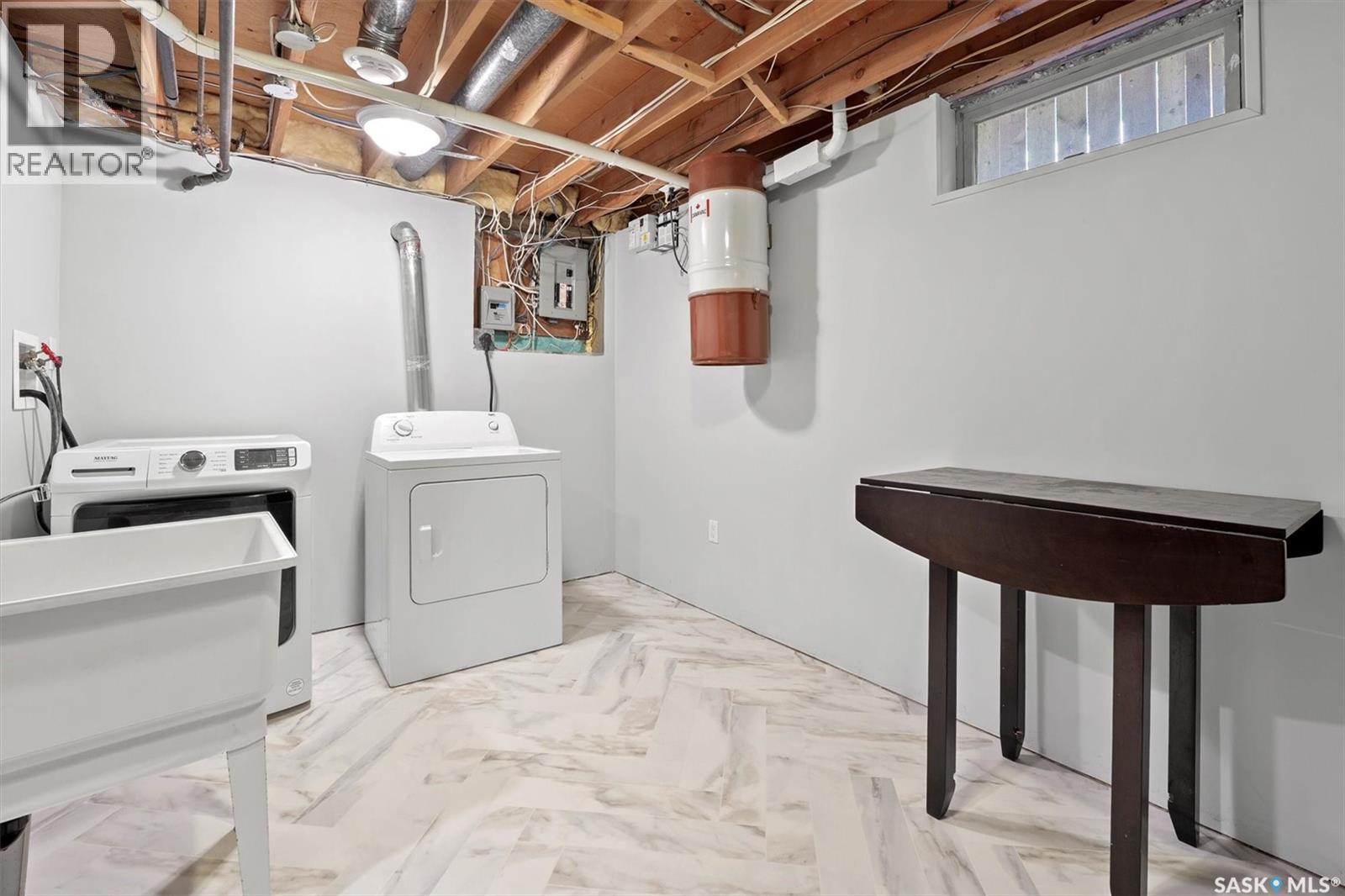 Photo 36 of 514 Mckercher Drive, Saskatoon SK