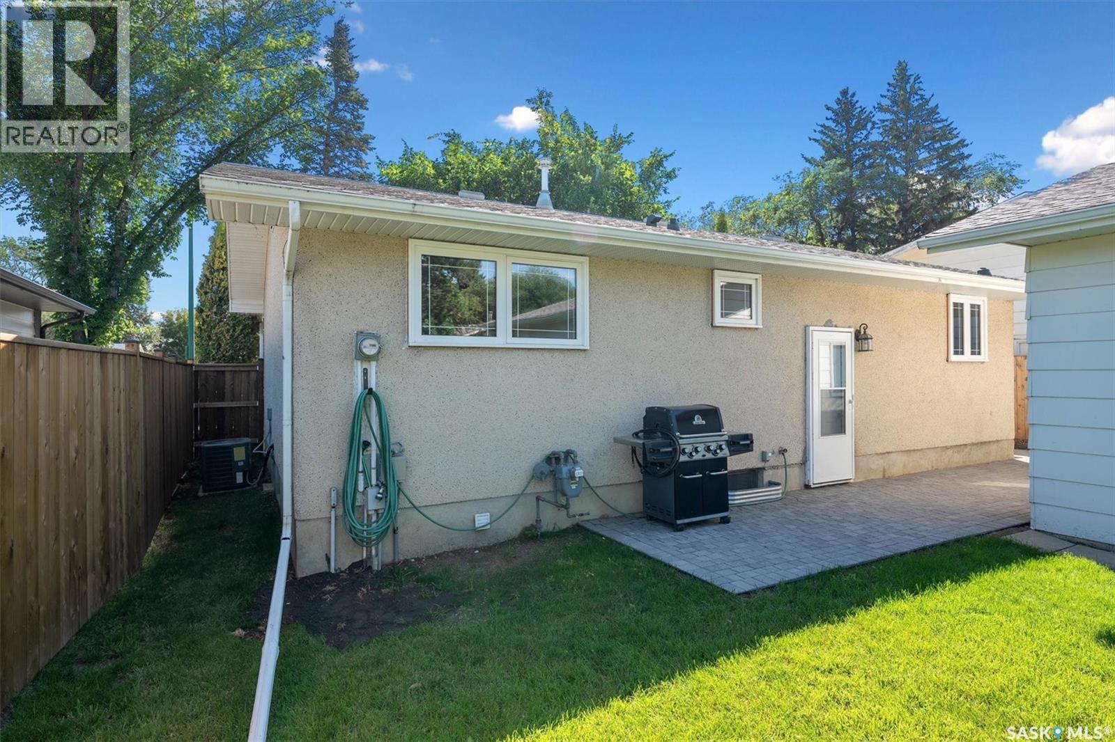 Photo 38 of 514 Mckercher Drive, Saskatoon SK