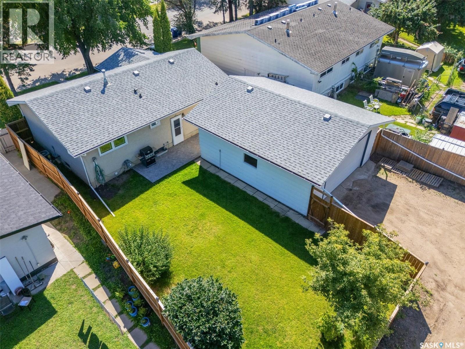 Photo 4 of 514 Mckercher Drive, Saskatoon SK