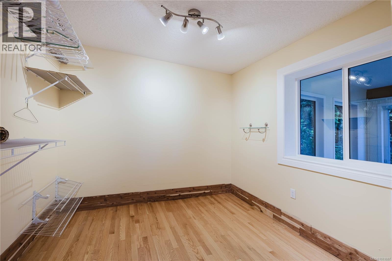 Photo 26 of 6912 Bayside Pl, Central Saanich BC