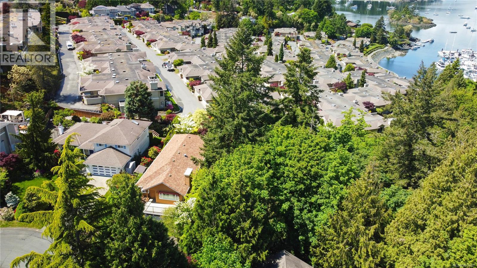 Photo 36 of 6912 Bayside Pl, Central Saanich BC