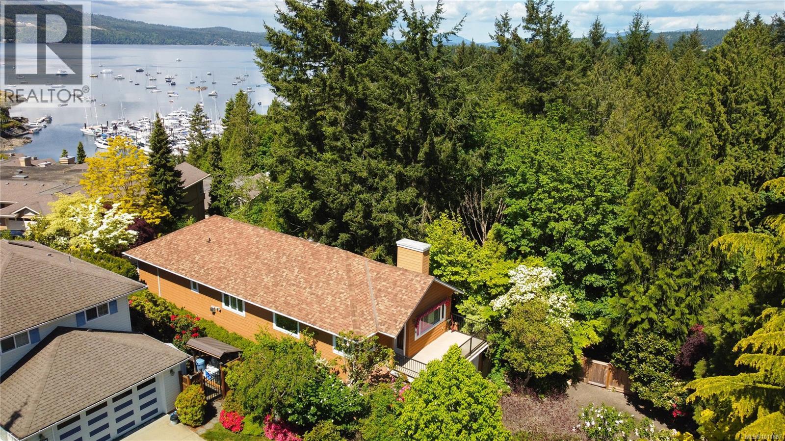 Photo 35 of 6912 Bayside Pl, Central Saanich BC