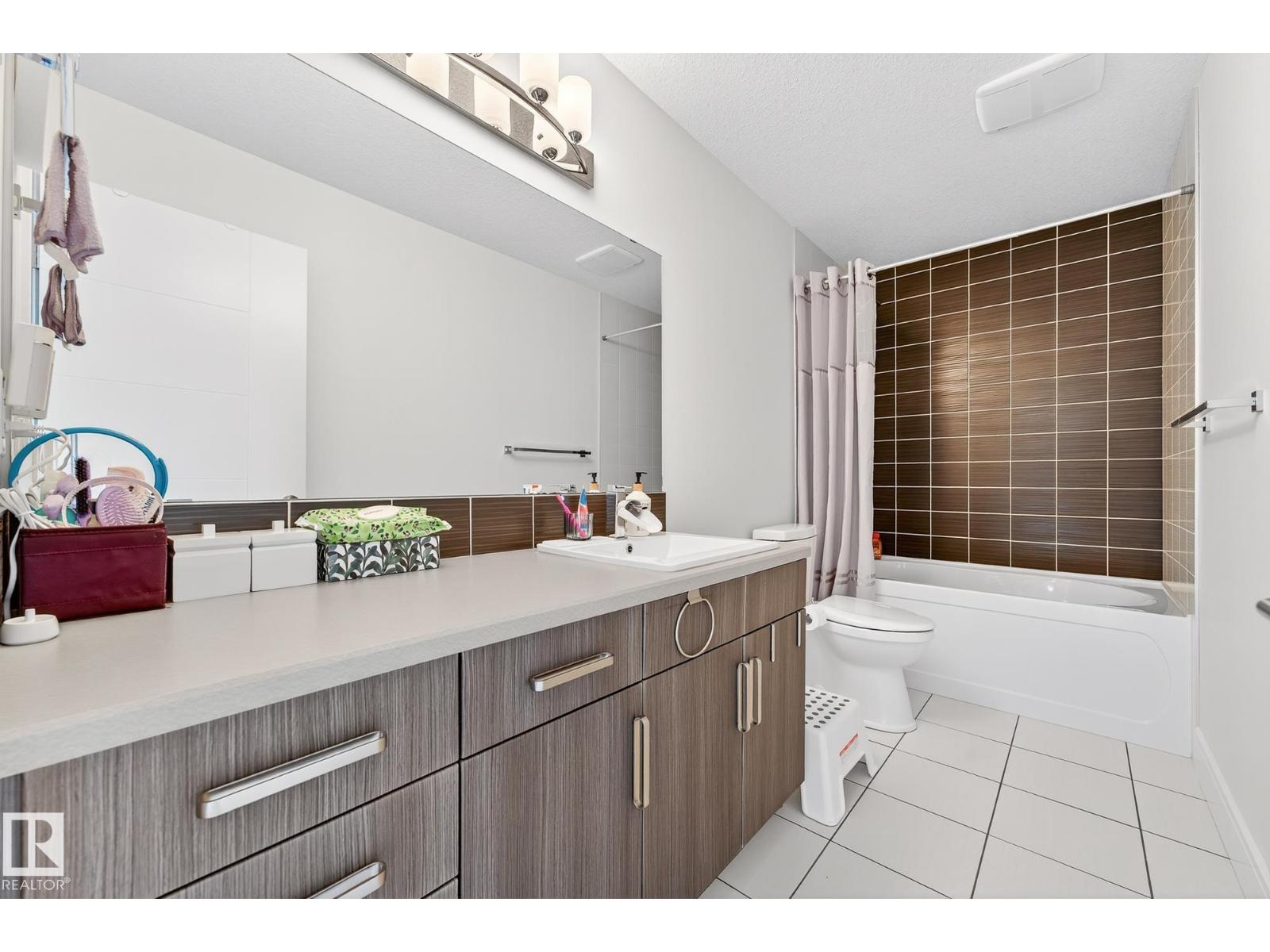 Photo 50 of 5203 Admiral Walter Hose St Nw, Edmonton AB