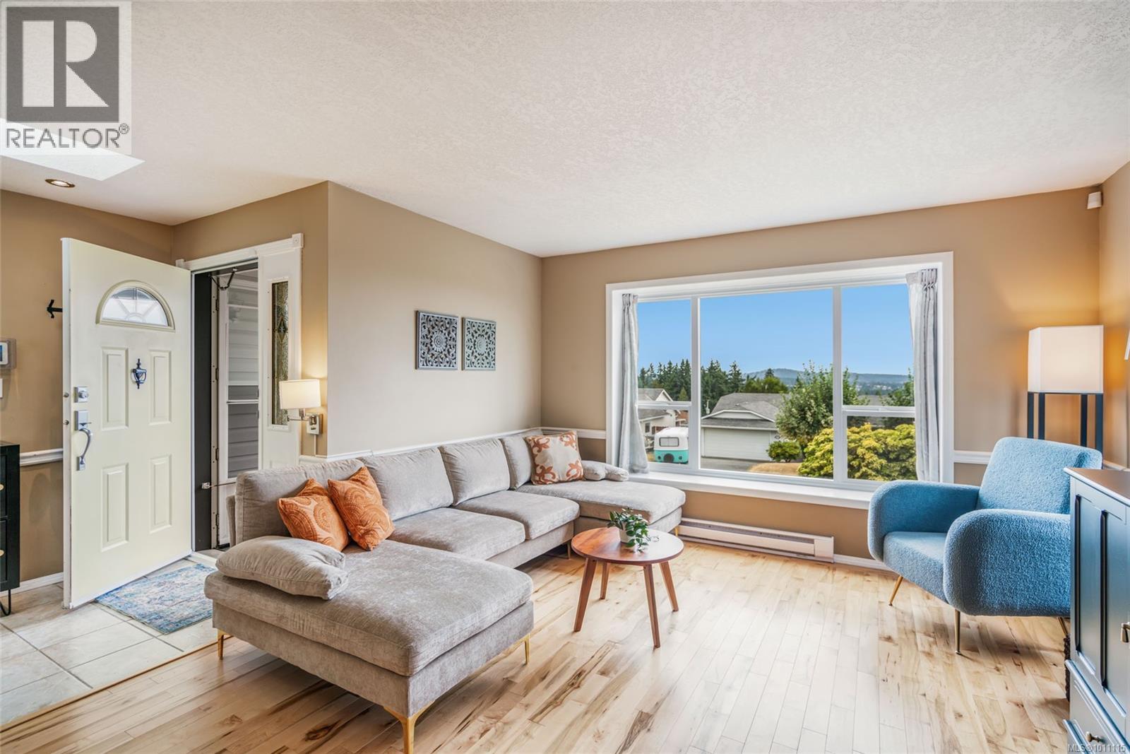 Photo 9 of 2173 Woodthrush Pl, Nanaimo BC