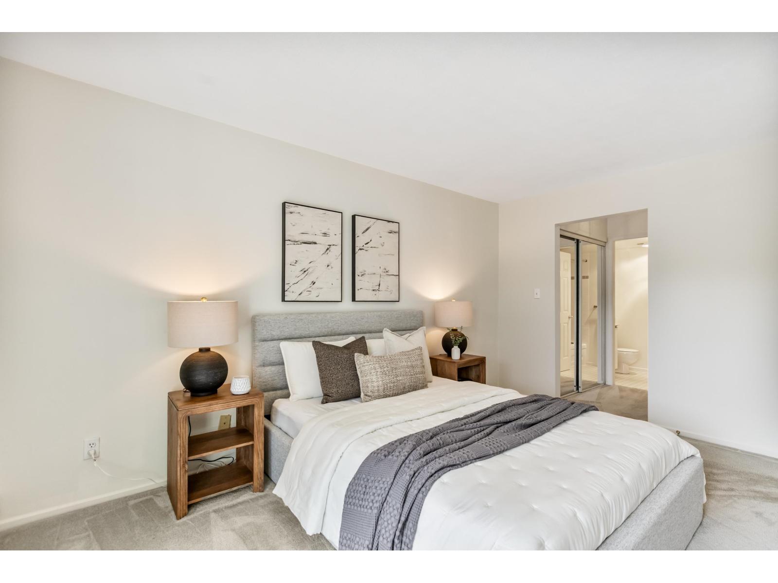 Photo 19 of 307 1273 Merklin Street, White Rock BC