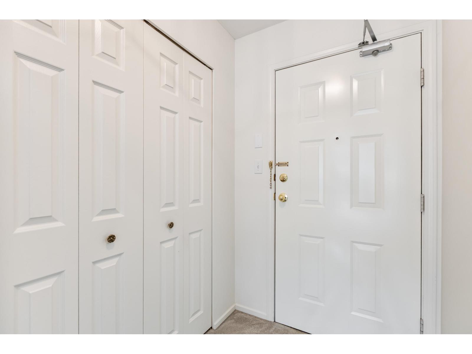 Photo 13 of 307 1273 Merklin Street, White Rock BC