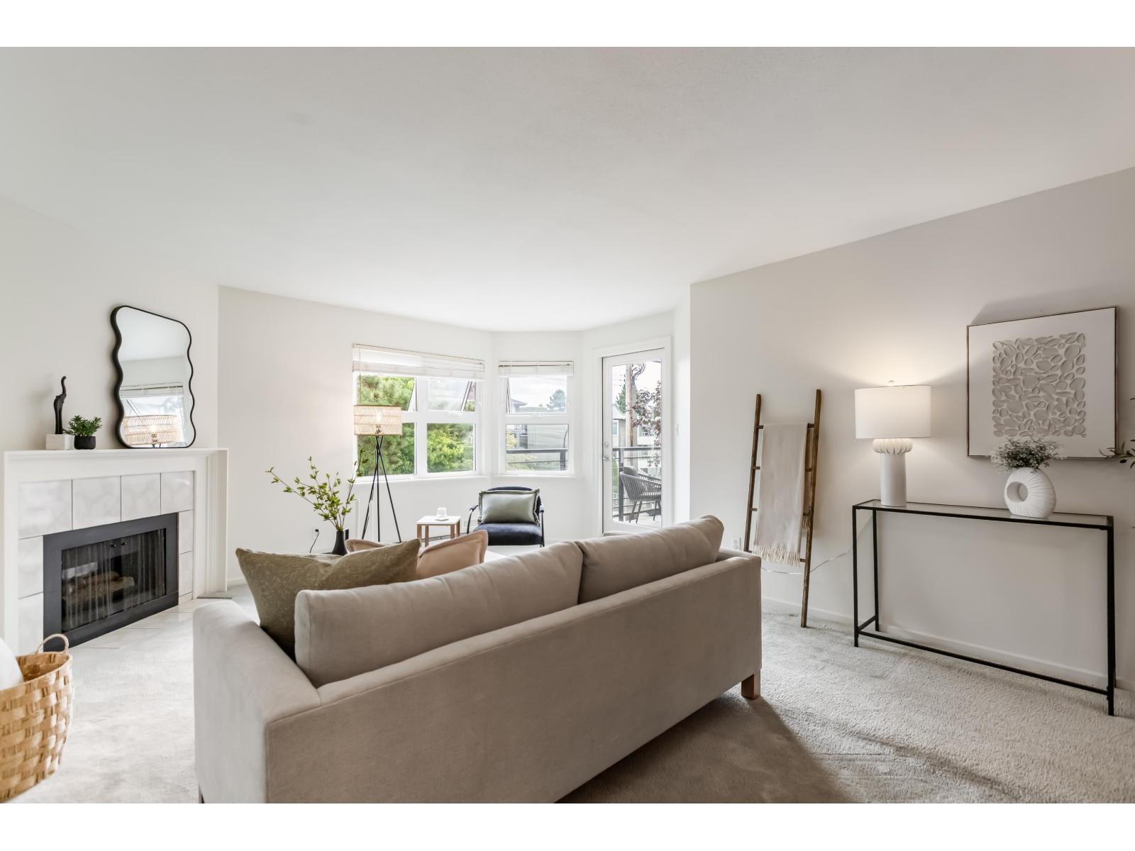 Photo 6 of 307 1273 Merklin Street, White Rock BC