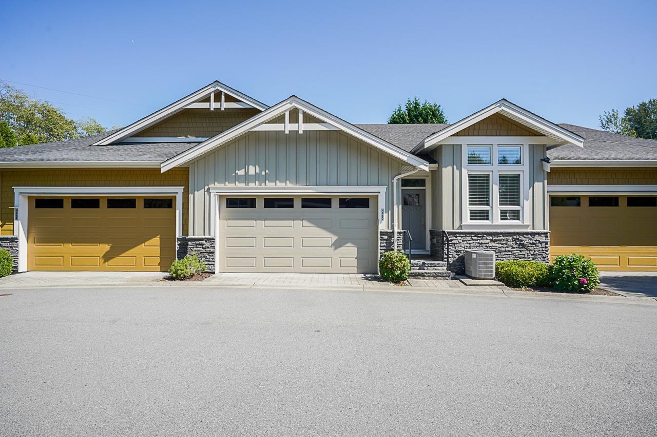 Photo 1 of 10 15989 Mountain View Drive, Surrey BC