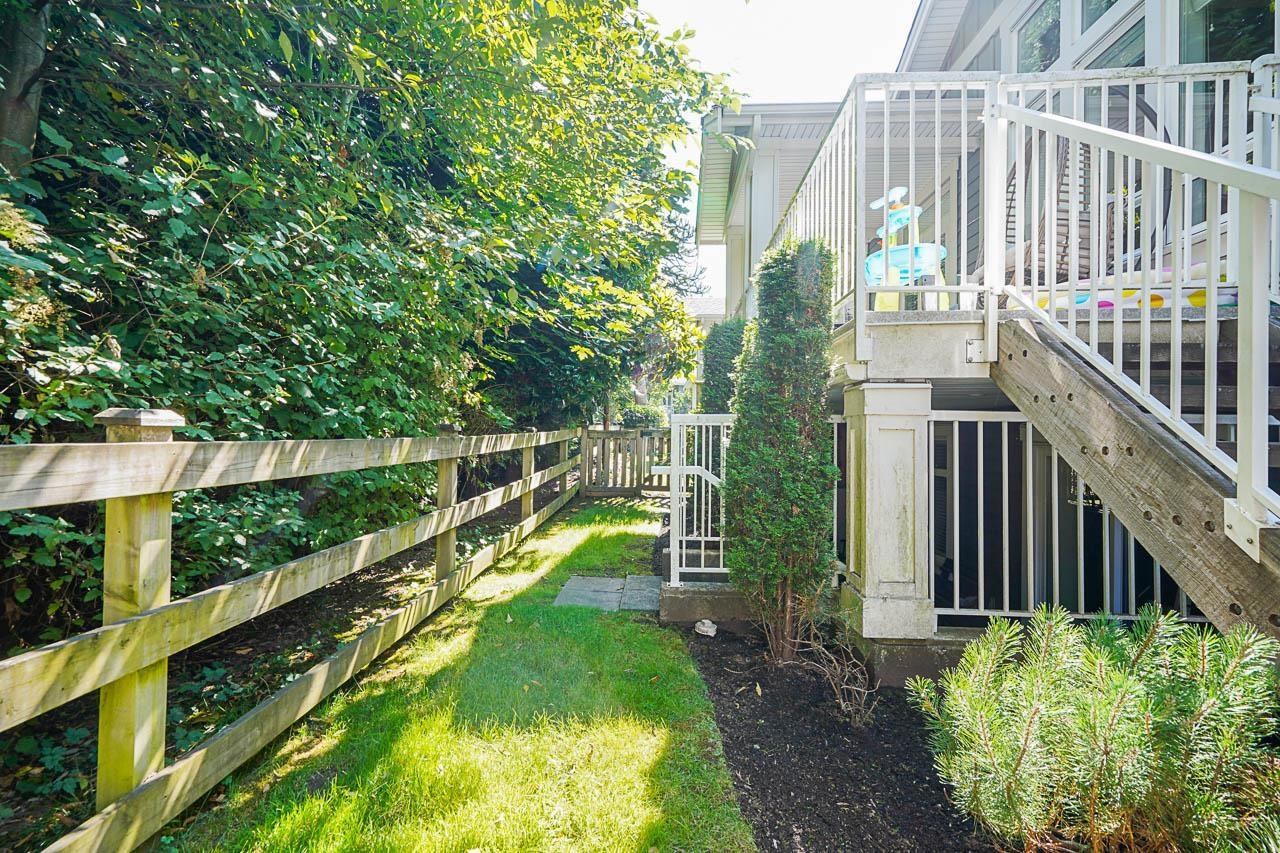 Photo 31 of 10 15989 Mountain View Drive, Surrey BC