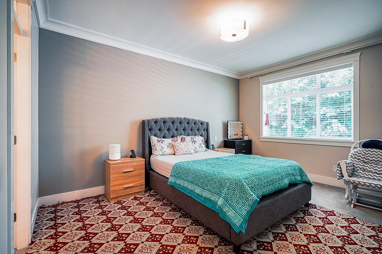 Photo 16 of 10 15989 Mountain View Drive, Surrey BC