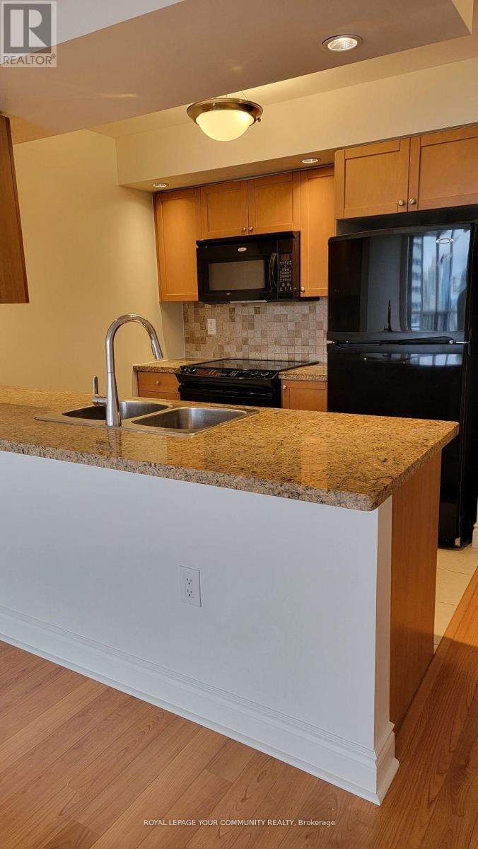 Photo 5 of 2320 500 Doris Avenue, Toronto ON