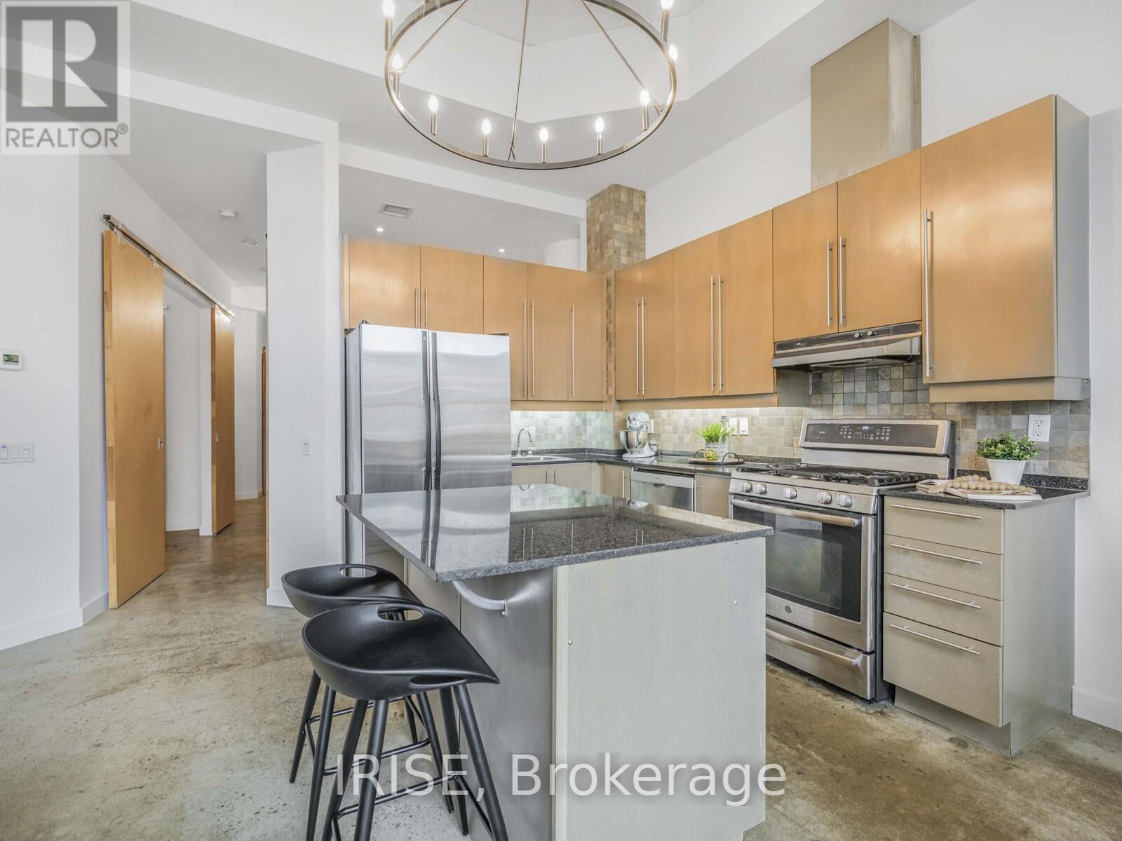 Photo 20 of 939 155 Dalhousie Street, Toronto ON