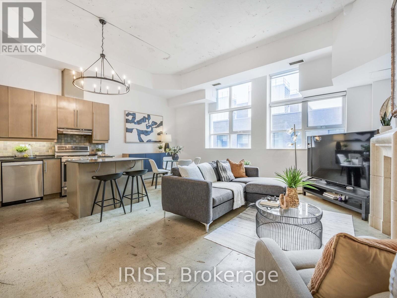 Photo 2 of 939 155 Dalhousie Street, Toronto ON