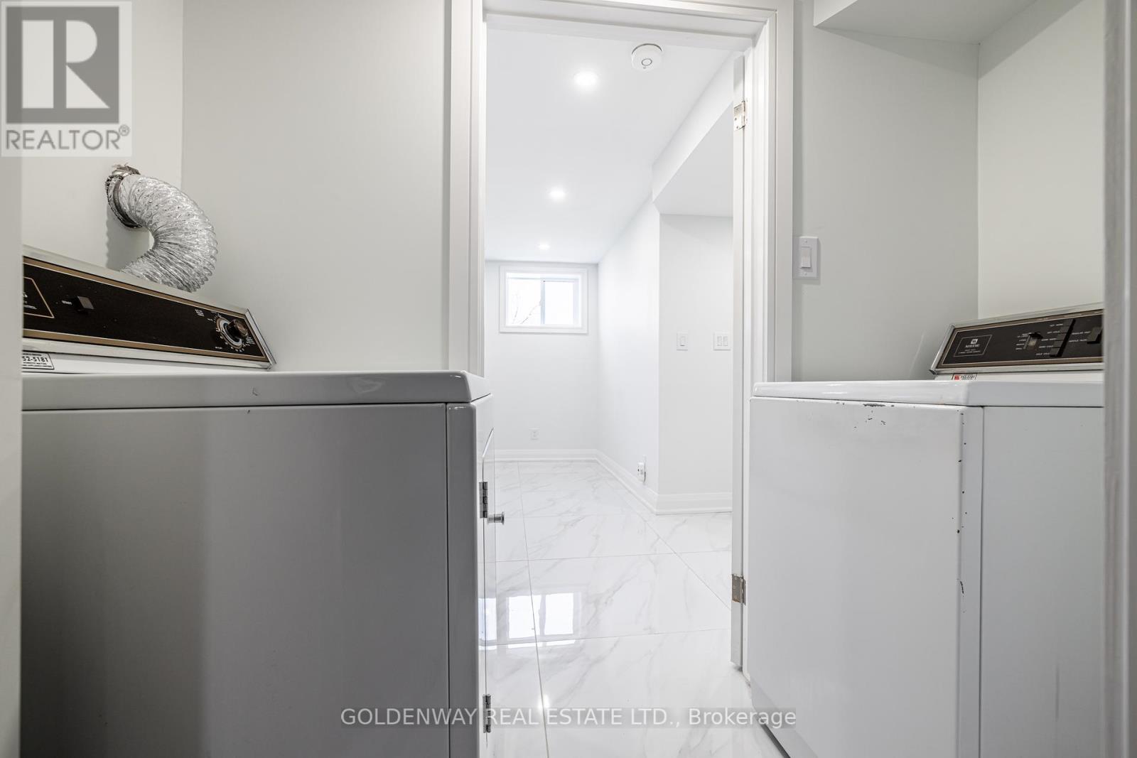 Photo 11 of Lower 30 Mendip Crescent, Toronto ON