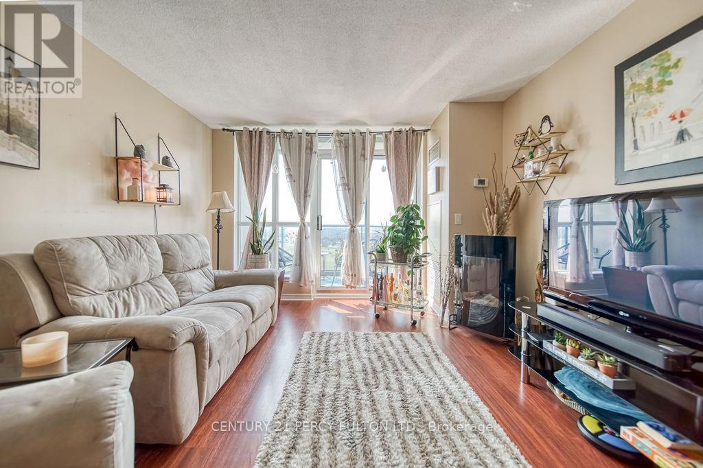 Photo 14 of 911 340 Watson Street W, Whitby ON