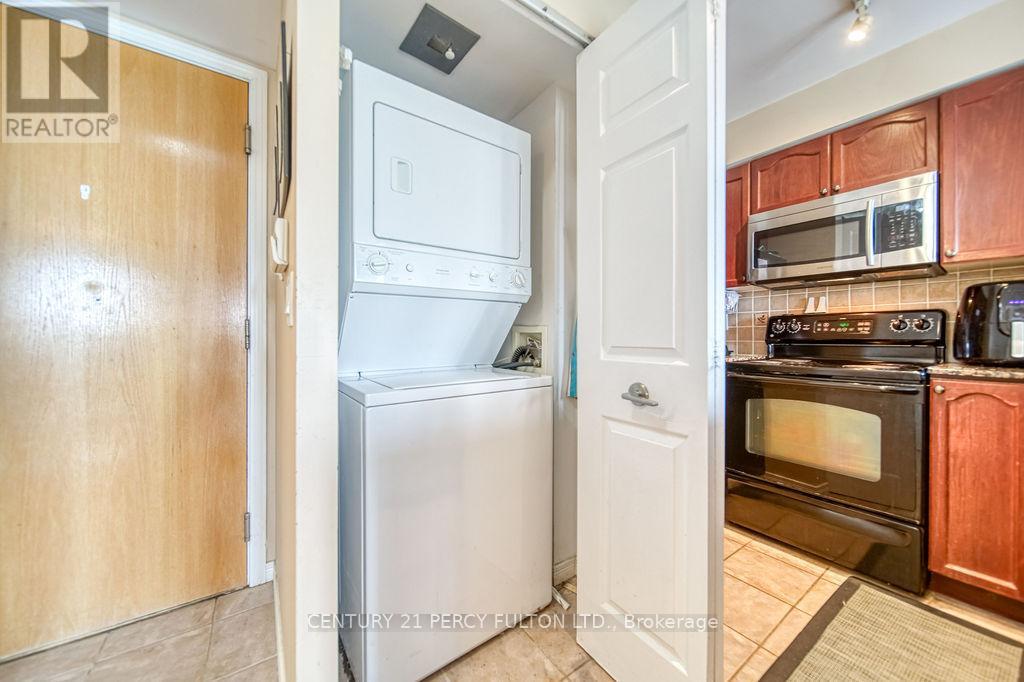 Photo 22 of 911 340 Watson Street W, Whitby ON