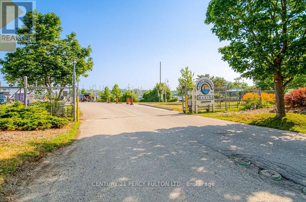 Photo 40 of 911 340 Watson Street W, Whitby ON