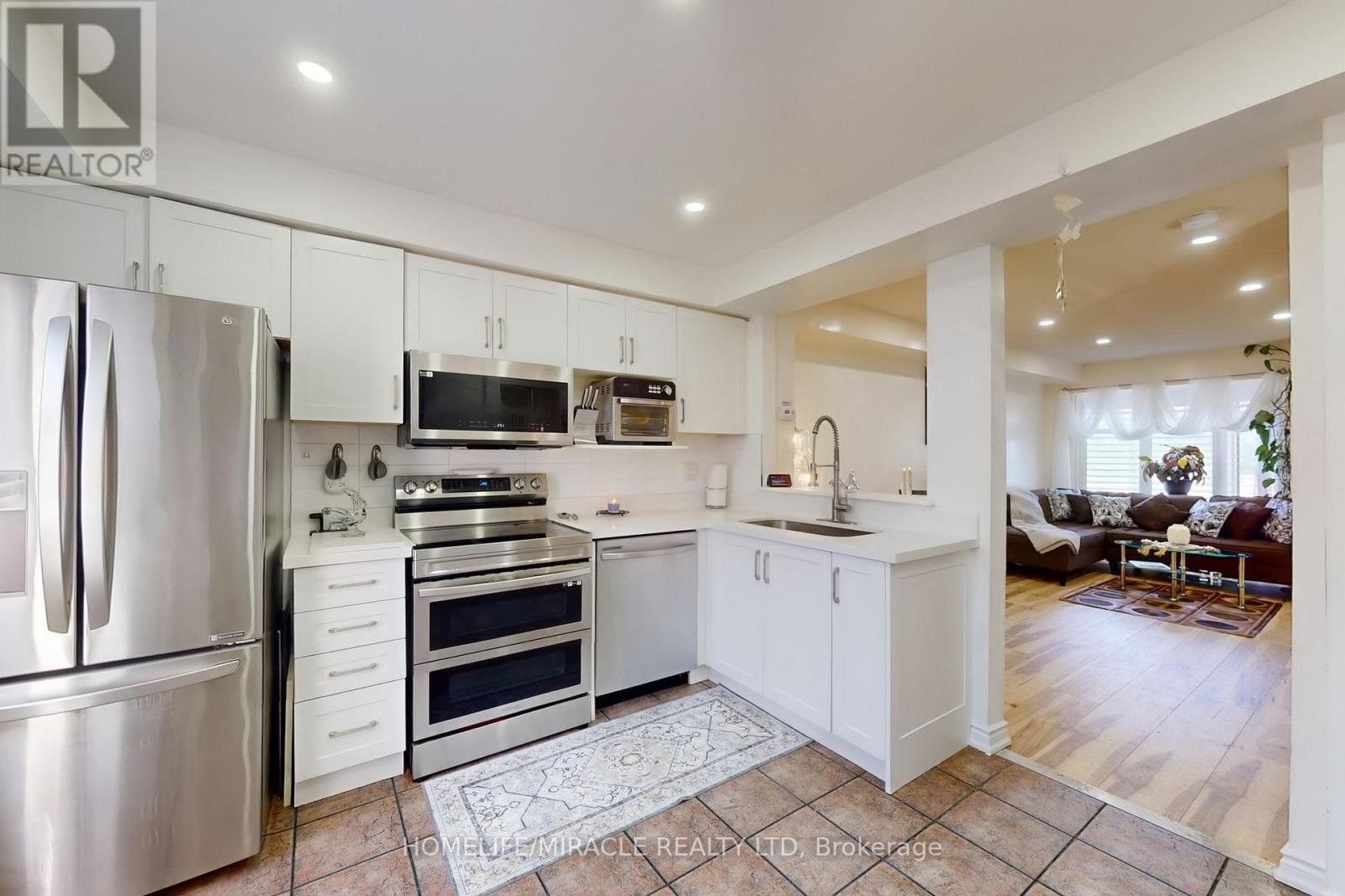 Photo 12 of 8 57 Hedge End Road, Toronto ON