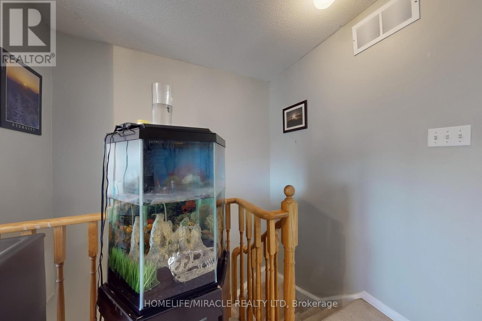 Photo 26 of 8 57 Hedge End Road, Toronto ON