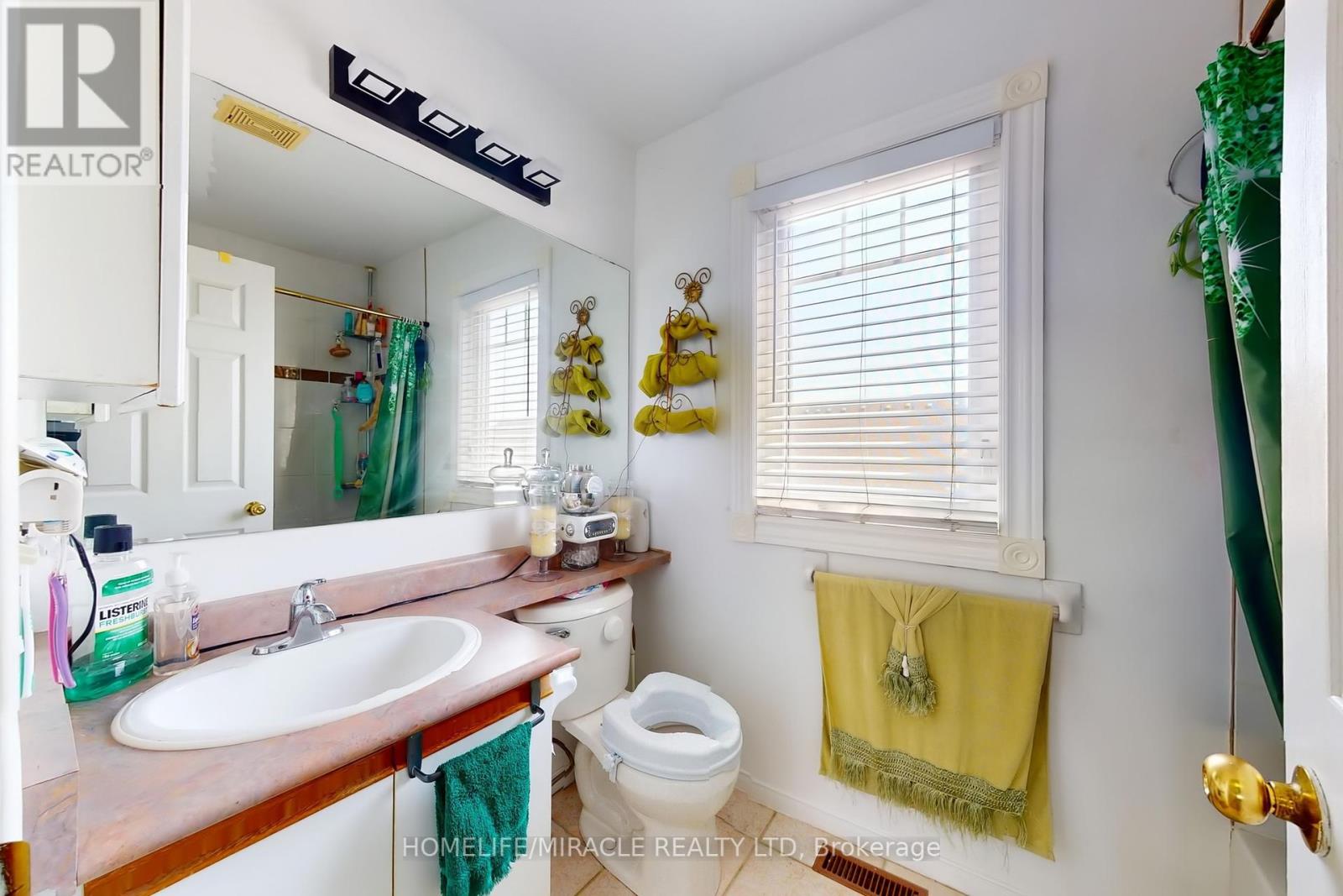 Photo 31 of 8 57 Hedge End Road, Toronto ON