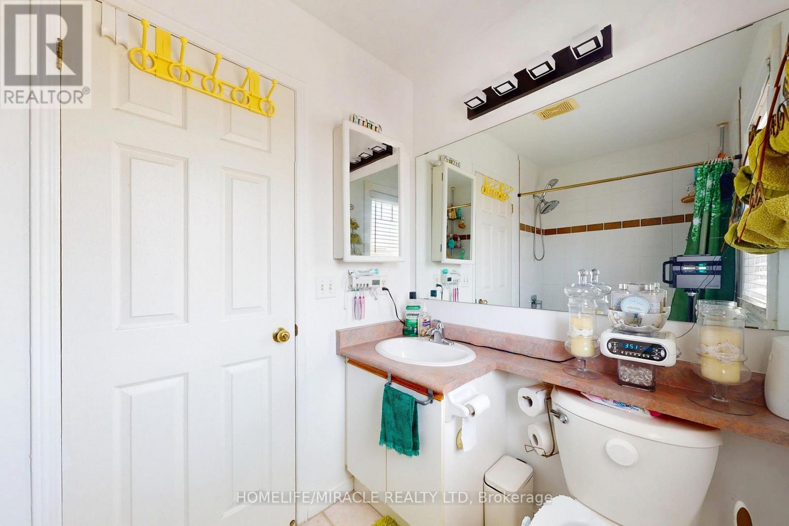 Photo 32 of 8 57 Hedge End Road, Toronto ON