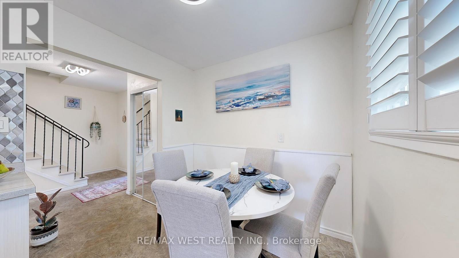 Photo 16 of 325 Killarney Court, Oshawa ON