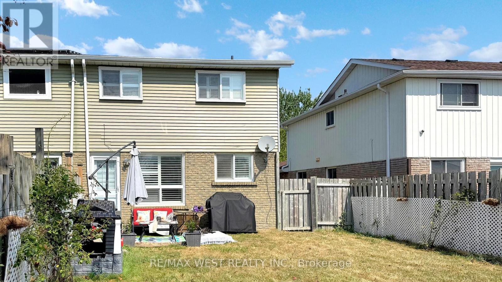 Photo 45 of 325 Killarney Court, Oshawa ON