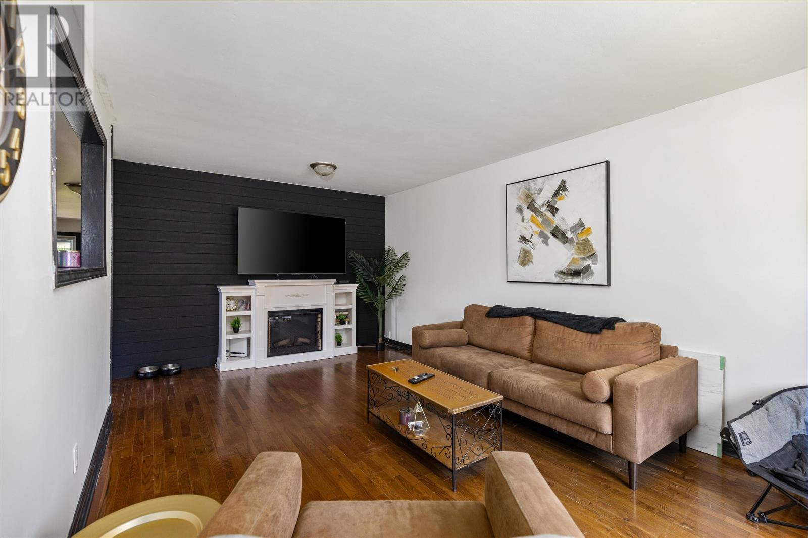 Photo 15 of 107 Ransome Dr, Sault Ste Marie ON