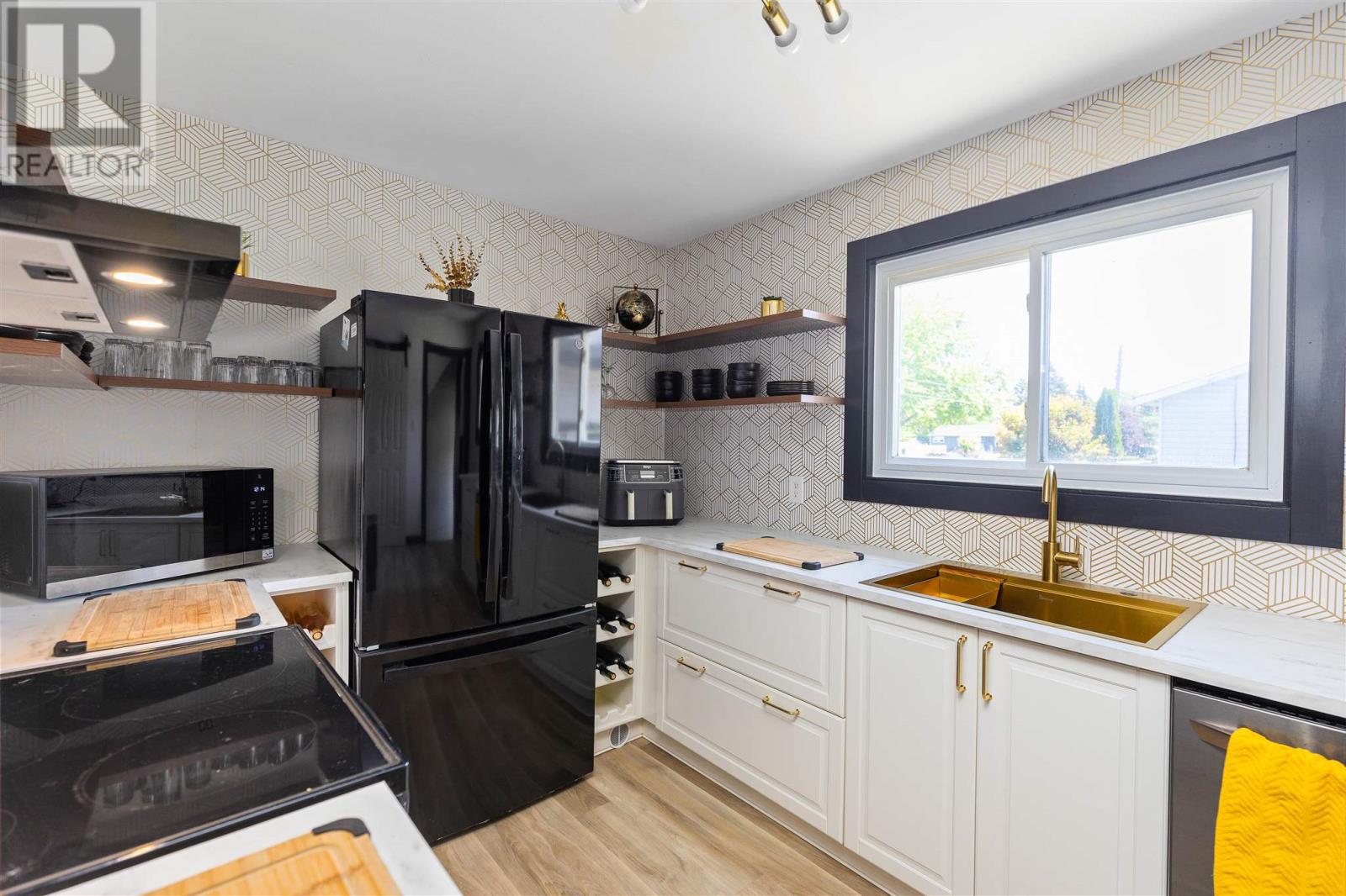 Photo 21 of 107 Ransome Dr, Sault Ste Marie ON