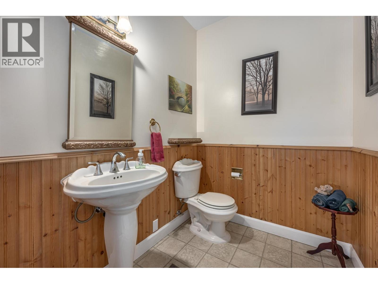 Photo 24 of 5976 Vla Road, Chase BC