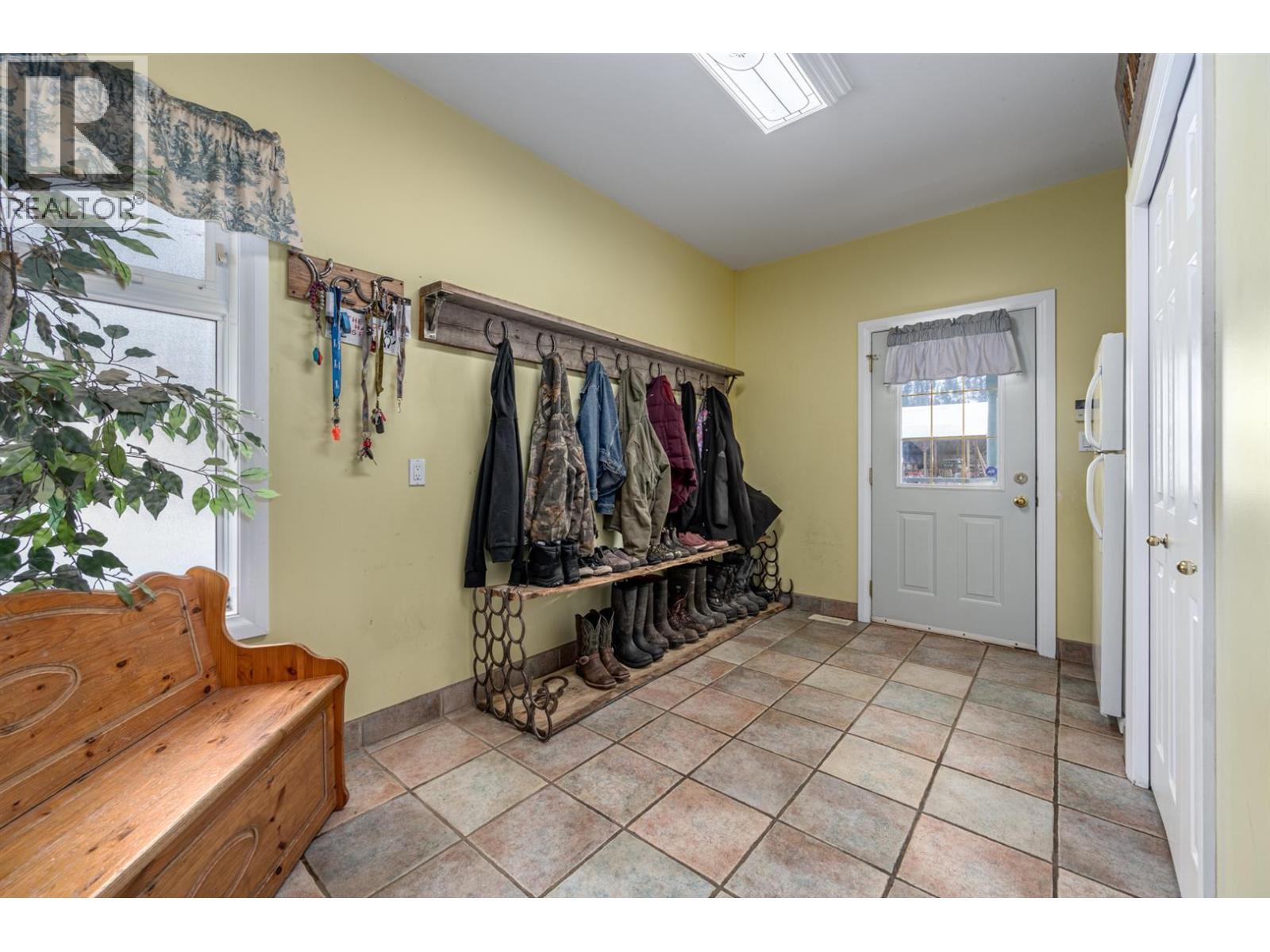 Photo 19 of 5976 Vla Road, Chase BC