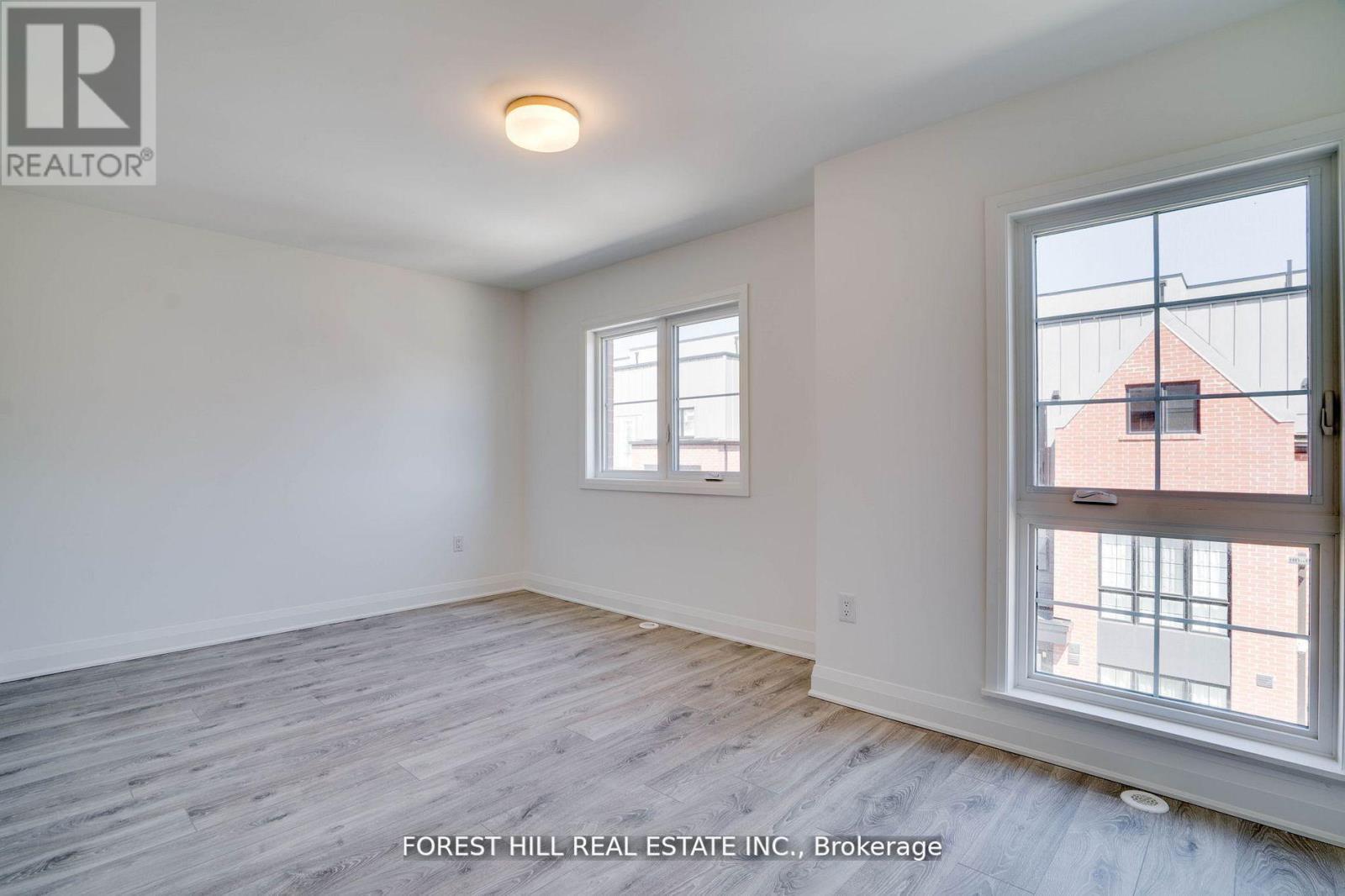 Photo 11 of 16 Chesley Street, Vaughan ON