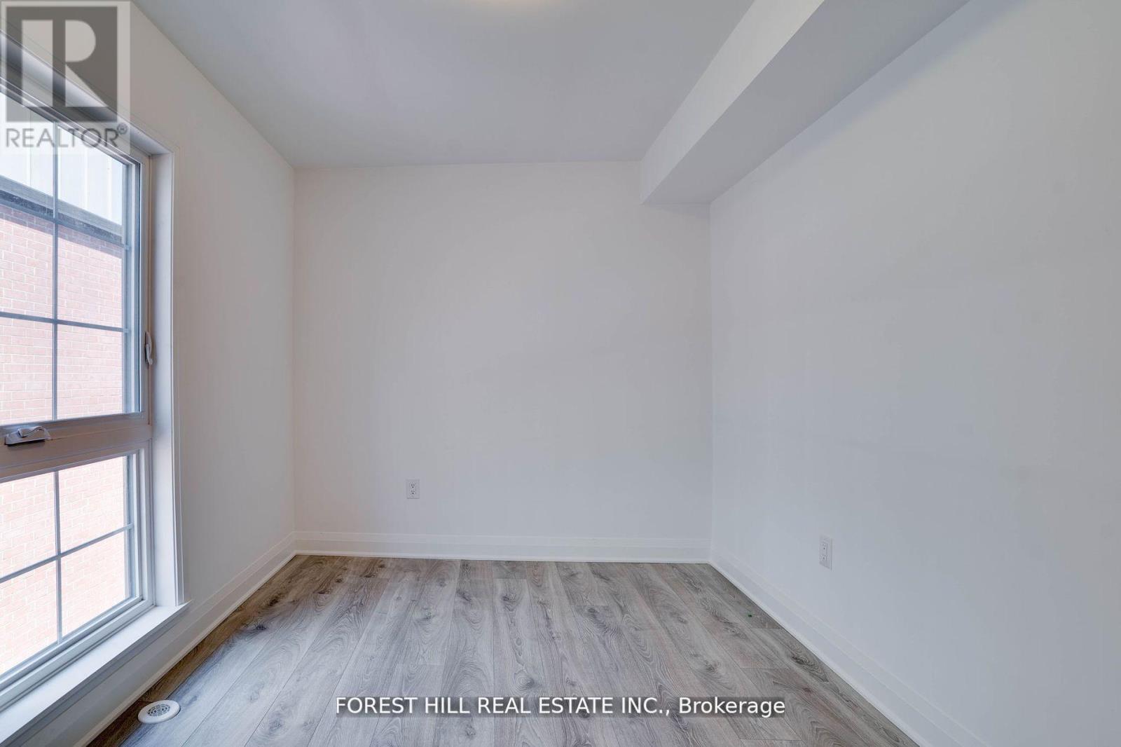 Photo 14 of 16 Chesley Street, Vaughan ON