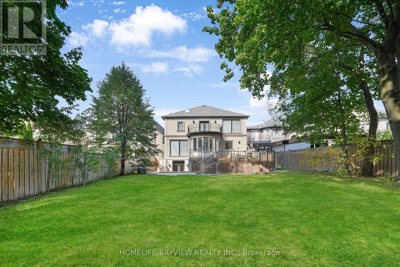 Photo 39 of 111 Hillview Road, Aurora ON