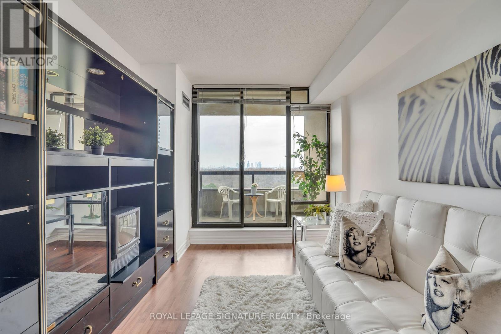 Photo 27 of 903 7440 Bathurst Street, Vaughan ON