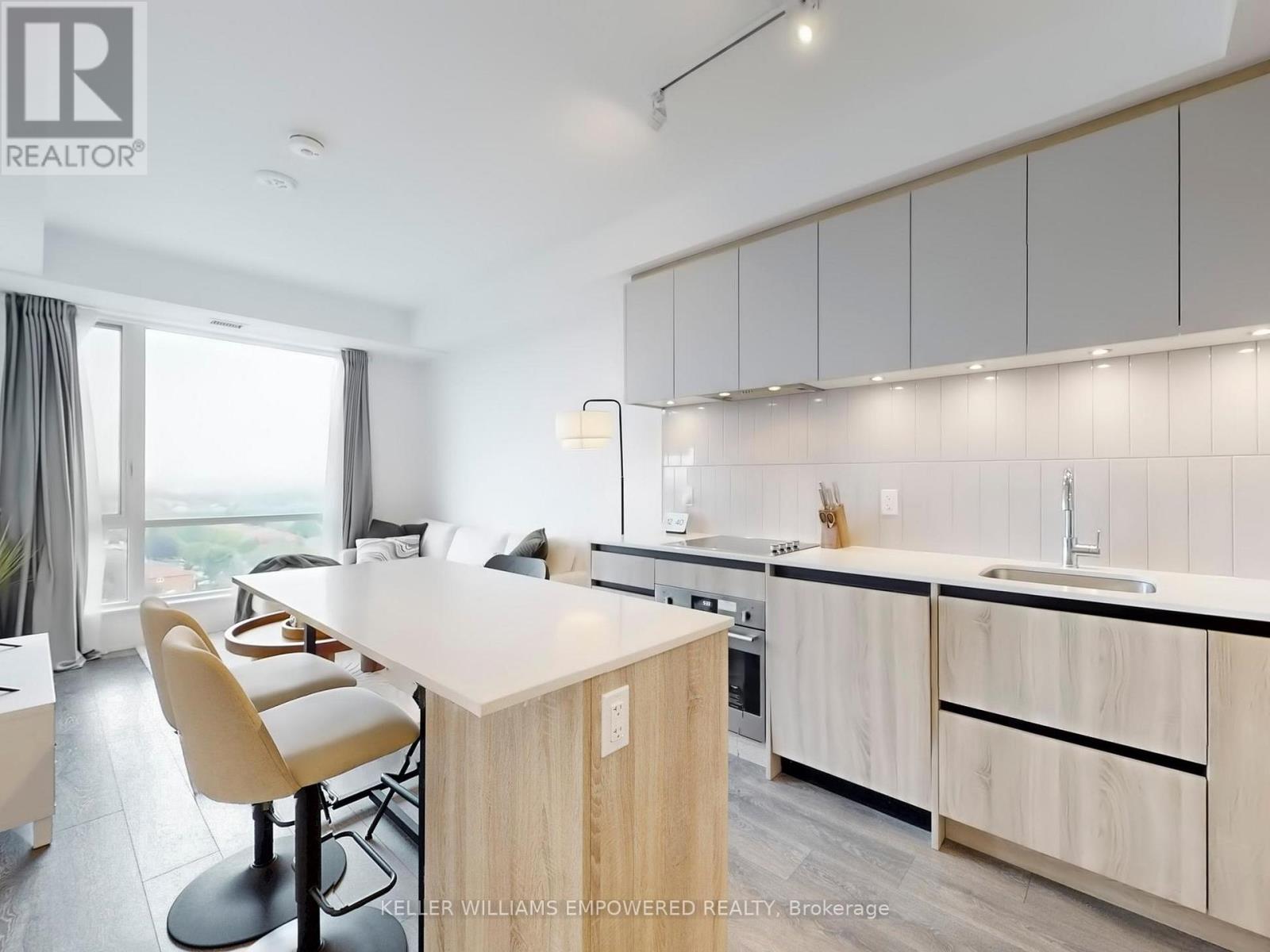 Photo 1 of 1106 7950 Bathurst Street, Vaughan ON