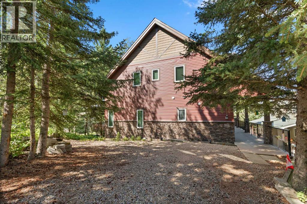 Photo 2 of 210 6 Avenue, Rural Cypress County AB