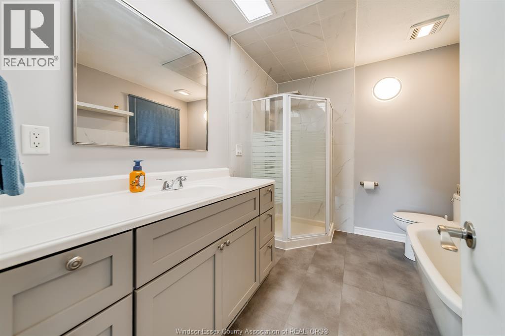 Photo 29 of 123 Dahinda Drive, Harrow ON