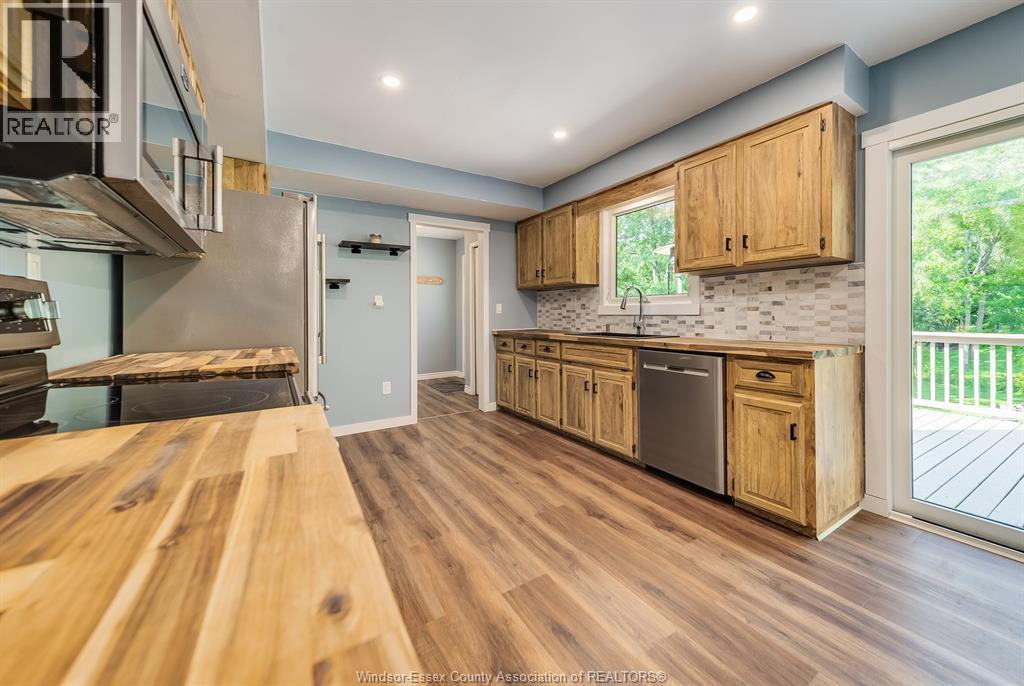Photo 19 of 123 Dahinda Drive, Harrow ON