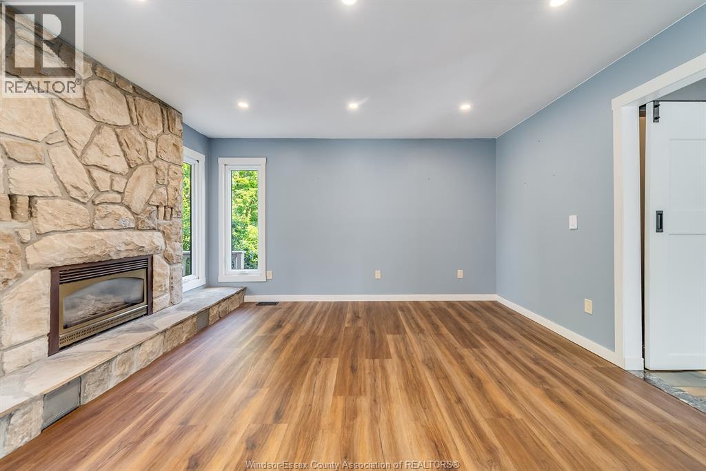 Photo 12 of 123 Dahinda Drive, Harrow ON