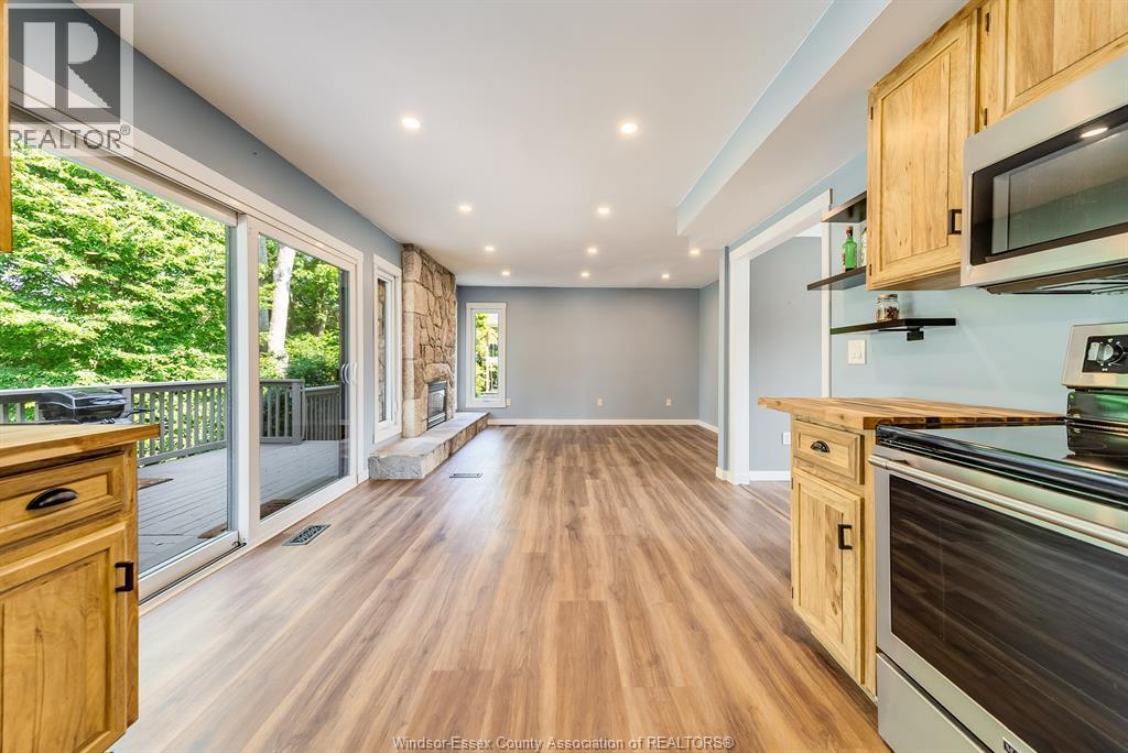 Photo 16 of 123 Dahinda Drive, Harrow ON