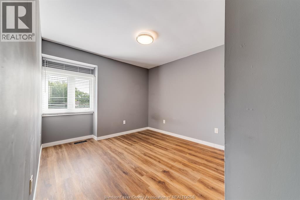 Photo 27 of 123 Dahinda Drive, Harrow ON